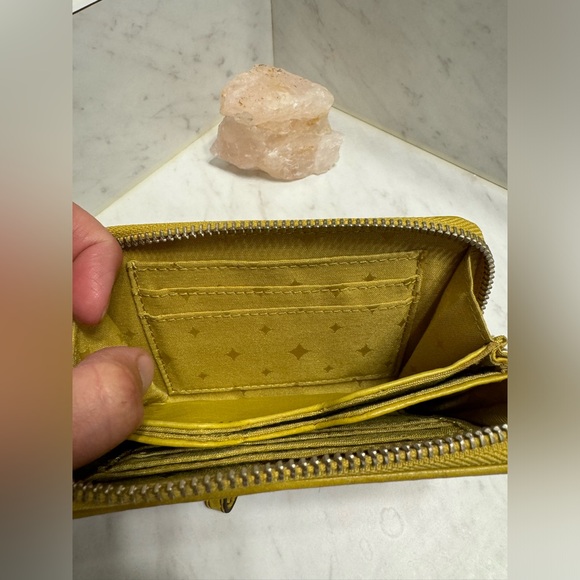 New Vintage Fossil Leather Wristlet Wallet Chartreuse Green Pink & Brown Design - Picture 4 of 11